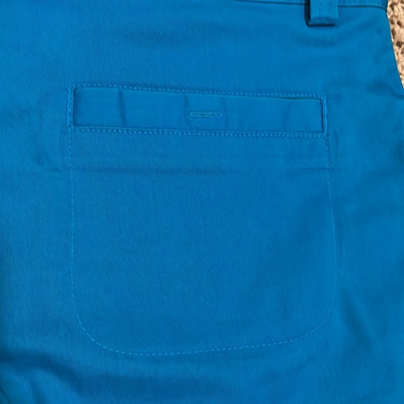 Under Armour shorts - Picture 3 of 4